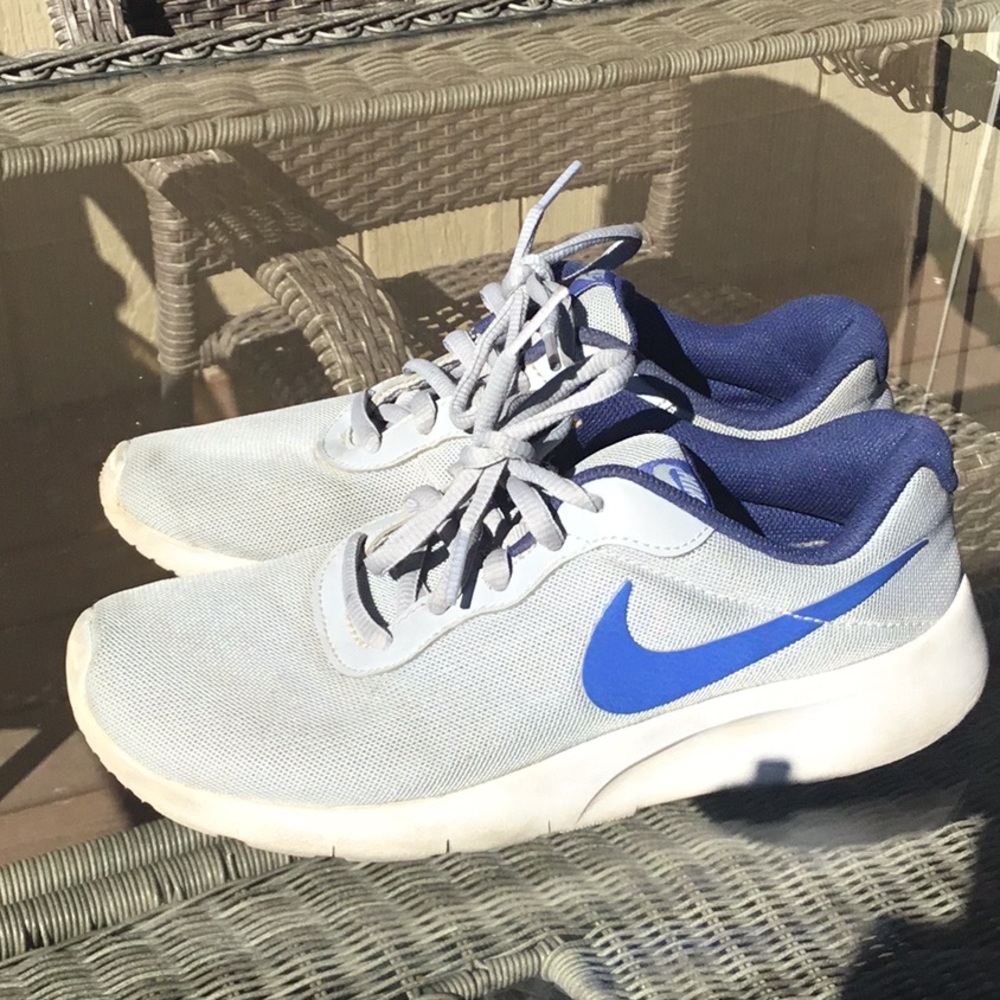 Boys Nike Sneakers.